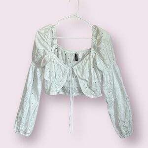White H&M Sz M floral tie festival crop top
